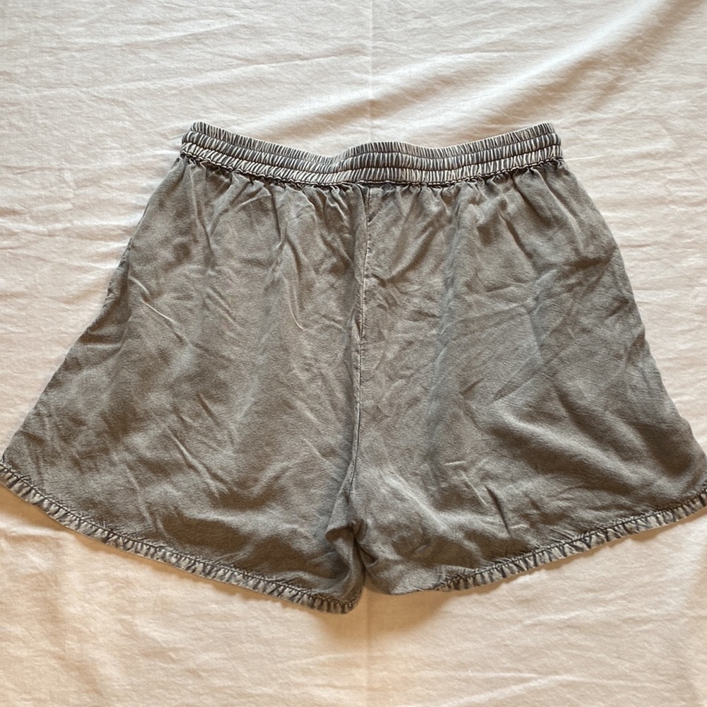 Solitaire Shorts - Picture 7 of 10